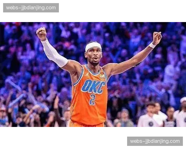 太阳客场险胜雷霆止连败 布克关键球助球队保留季后赛希望