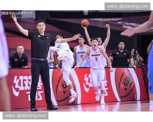 广东篮板球狂输15个 内线高度不足成体系致命短板